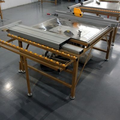 목조 기계 휴대용 접는 테이블 톱 기계 OEM